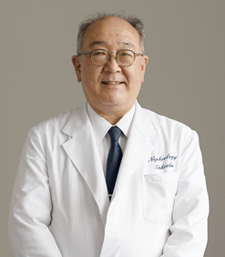 院長 竹岡浩也